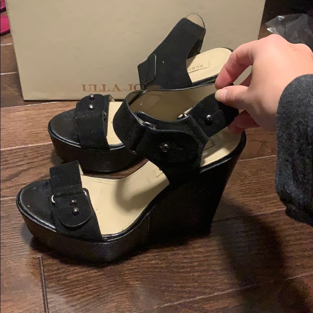 BCBG black wedges